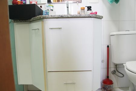 Apartamento à venda com 76m², 3 quartos e 2 vagasBanheiro da Suíte