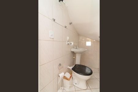 Lavabo de casa de condomínio para alugar com 2 quartos, 80m² em Vila Ré, São Paulo