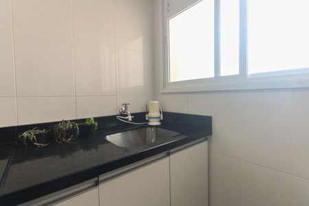 Apartamento à venda com 123m², 3 quartos e 2 vagas Apartamento à venda com 123m², 3 quartos e 2 vagasÁrea de Serviço