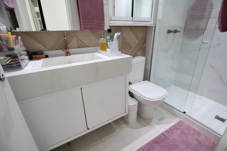 Apartamento à venda com 225m², 4 quartos e 2 vagasBanheiro da Suíte