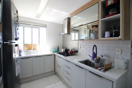 Apartamento à venda com 225m², 4 quartos e 2 vagasCozinha