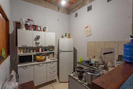 Casa à venda com 250m², 4 quartos e 3 vagas Casa à venda com 250m², 4 quartos e 3 vagasCasa 2- Cozinha