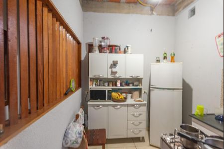 Casa à venda com 250m², 4 quartos e 3 vagas Casa à venda com 250m², 4 quartos e 3 vagasCasa 2- Cozinha