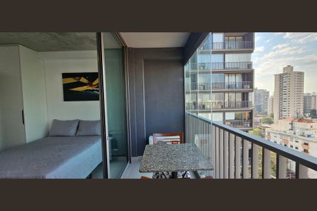 Studio para alugar com 24m², 1 quarto e sem vaga Studio para alugar com 24m², 1 quarto e sem vagaVaranda