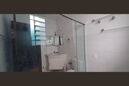 Casa à venda com 129m², 3 quartos e 2 vagas Casa à venda com 129m², 3 quartos e 2 vagasBanheiro