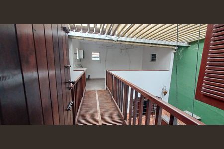 Casa à venda com 129m², 3 quartos e 2 vagas Casa à venda com 129m², 3 quartos e 2 vagasCorredor