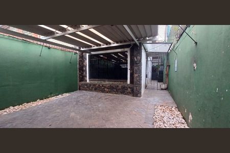 Casa à venda com 129m², 3 quartos e 2 vagas Casa à venda com 129m², 3 quartos e 2 vagasGaragem