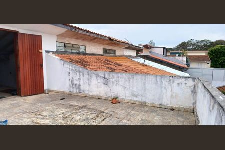 Casa à venda com 129m², 3 quartos e 2 vagas Casa à venda com 129m², 3 quartos e 2 vagasTerraço