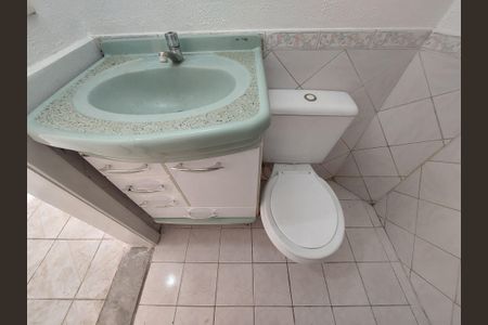 Casa de condomínio à venda com 80m², 2 quartos e 3 vagas Casa de condomínio à venda com 80m², 2 quartos e 3 vagasLavabo