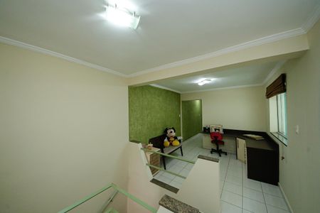 Casa de condomínio à venda com 190m², 3 quartos e 2 vagas Casa de condomínio à venda com 190m², 3 quartos e 2 vagasCopa