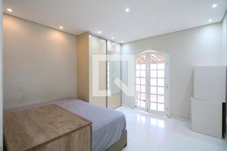 Casa à venda com 237m², 2 quartos e 2 vagas