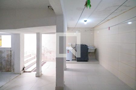 Casa à venda com 237m², 2 quartos e 2 vagas