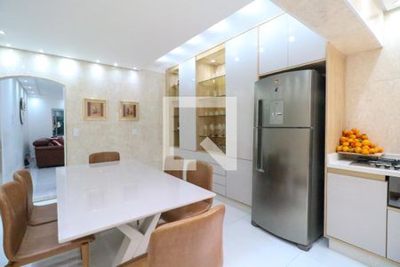 Casa à venda com 237m², 2 quartos e 2 vagas