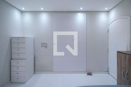 Casa à venda com 237m², 2 quartos e 2 vagas