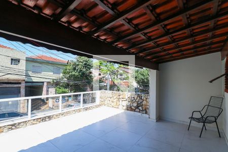 Casa à venda com 237m², 2 quartos e 2 vagas