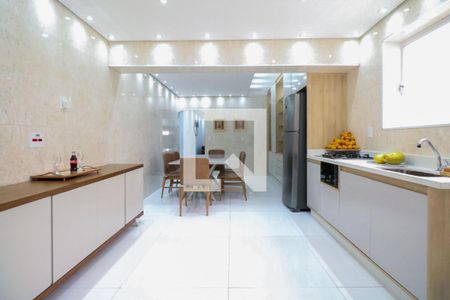 Casa à venda com 237m², 2 quartos e 2 vagas