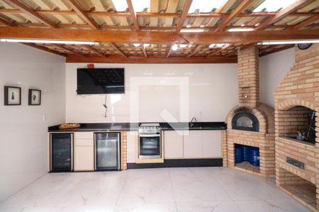 Casa à venda com 237m², 2 quartos e 2 vagas