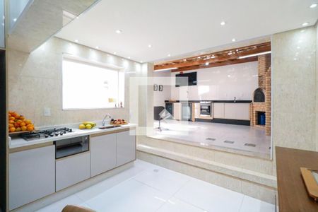 Casa à venda com 237m², 2 quartos e 2 vagas