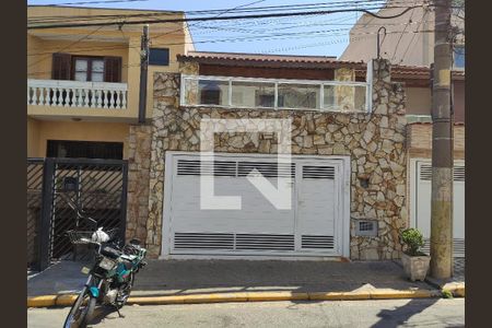 Casa à venda com 237m², 2 quartos e 2 vagas