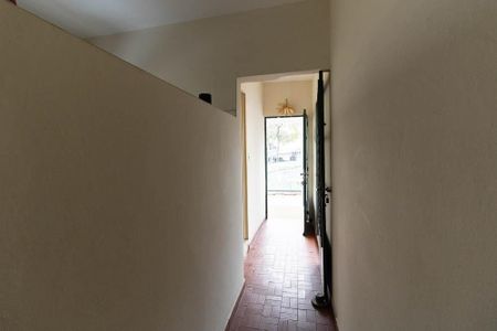 Casa à venda com 200m², 5 quartos e 1 vaga Casa à venda com 200m², 5 quartos e 1 vagaCorredor da Casa 2
