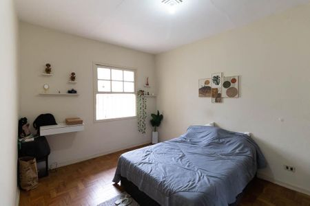 Casa à venda com 200m², 5 quartos e 1 vaga Casa à venda com 200m², 5 quartos e 1 vagaQuarto 1 da Casa 2