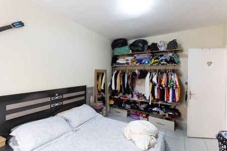 Casa à venda com 200m², 5 quartos e 1 vaga Casa à venda com 200m², 5 quartos e 1 vagaQuarto 2 da Casa 1