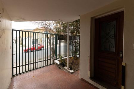 Casa à venda com 200m², 5 quartos e 1 vaga Casa à venda com 200m², 5 quartos e 1 vagaGaragem