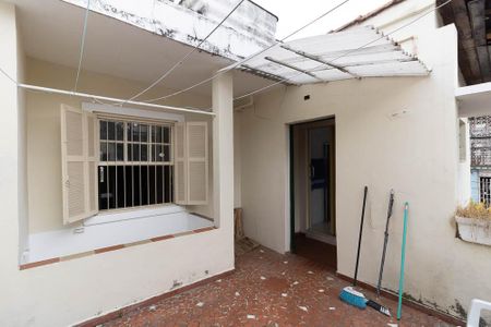 Casa à venda com 200m², 5 quartos e 1 vaga Casa à venda com 200m², 5 quartos e 1 vagaQuintal da Casa 2