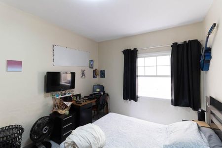 Casa à venda com 200m², 5 quartos e 1 vaga Casa à venda com 200m², 5 quartos e 1 vagaQuarto 2 da Casa 1