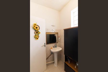 Casa à venda com 200m², 5 quartos e 1 vaga Casa à venda com 200m², 5 quartos e 1 vagaBanheiro Social  da Casa 1
