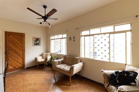 Casa à venda com 200m², 5 quartos e 1 vaga Casa à venda com 200m², 5 quartos e 1 vagaSala da Casa 2