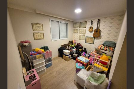 Apartamento à venda com 3 quartos, 75m² em Jardim Ester Yolanda, São Paulo