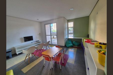 Apartamento à venda com 3 quartos, 75m² em Jardim Ester Yolanda, São Paulo