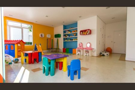 Apartamento à venda com 3 quartos, 175m² em Vila Cordeiro, São Paulo