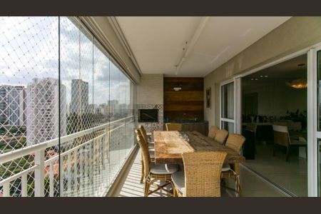 Apartamento à venda com 3 quartos, 175m² em Vila Cordeiro, São Paulo