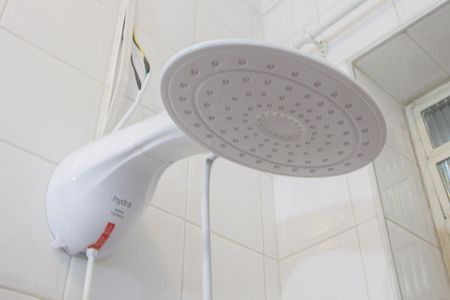 Casa para alugar com 315m², 5 quartos e 4 vagas Casa para alugar com 315m², 5 quartos e 4 vagasBanheiro Suíte