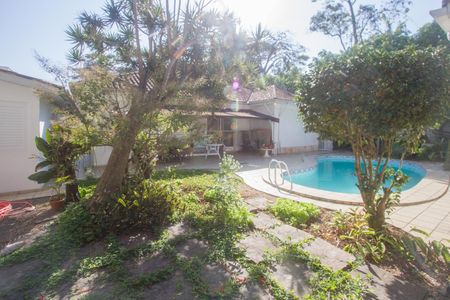 Casa para alugar com 315m², 5 quartos e 4 vagas Casa para alugar com 315m², 5 quartos e 4 vagasÁrea comum