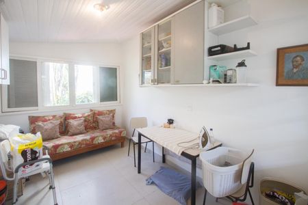 Casa para alugar com 315m², 5 quartos e 4 vagas Casa para alugar com 315m², 5 quartos e 4 vagasÁrea de Serviço