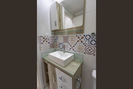 Apartamento à venda com 68m², 2 quartos e 1 vaga Apartamento à venda com 68m², 2 quartos e 1 vagaBanheiro da Suíte