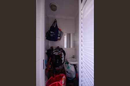 Apartamento à venda com 86m², 2 quartos e 2 vagas Apartamento à venda com 86m², 2 quartos e 2 vagasÁrea de Serviço - Banheiro