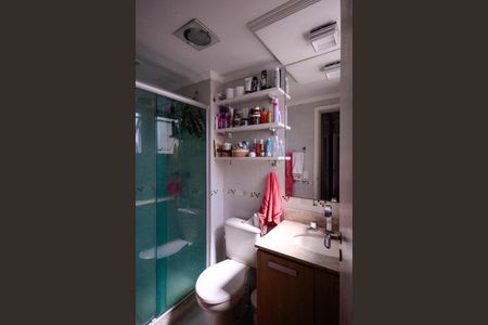 Apartamento à venda com 86m², 2 quartos e 2 vagas Apartamento à venda com 86m², 2 quartos e 2 vagasBanheiro da Suíte