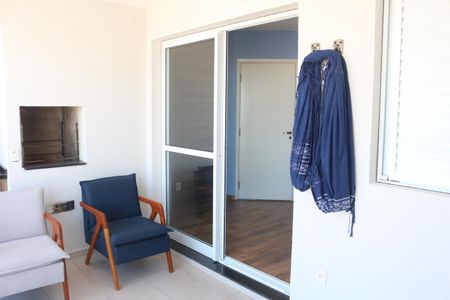 Apartamento à venda com 84m², 2 quartos e 2 vagasVaranda