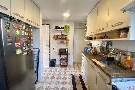 Apartamento à venda com 76m², 2 quartos e 1 vaga Apartamento à venda com 76m², 2 quartos e 1 vagaCozinha