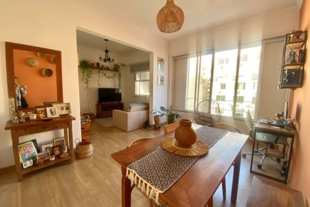 Sala  de apartamento à venda com 2 quartos, 76m² em Copacabana, Rio de Janeiro