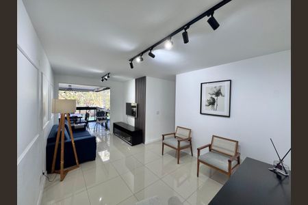 Sala de apartamento para alugar com 3 quartos, 93m² em Recreio dos Bandeirantes, Rio de Janeiro