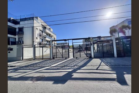 Apartamento à venda com 93m², 3 quartos e 2 vagas Apartamento à venda com 93m², 3 quartos e 2 vagasFachada