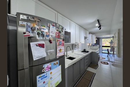 Apartamento à venda com 93m², 3 quartos e 2 vagas Apartamento à venda com 93m², 3 quartos e 2 vagasCozinha