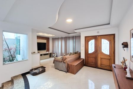 Casa à venda com 272m², 3 quartos e 4 vagasSala