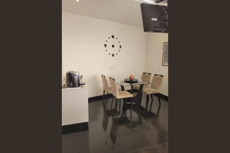 Casa à venda com 565m², 4 quartos e 10 vagas