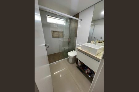 Apartamento à venda com 65m², 2 quartos e 1 vaga